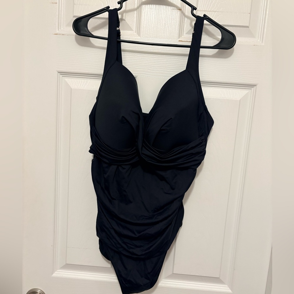 Never worn! Elegant Black Swimsuit